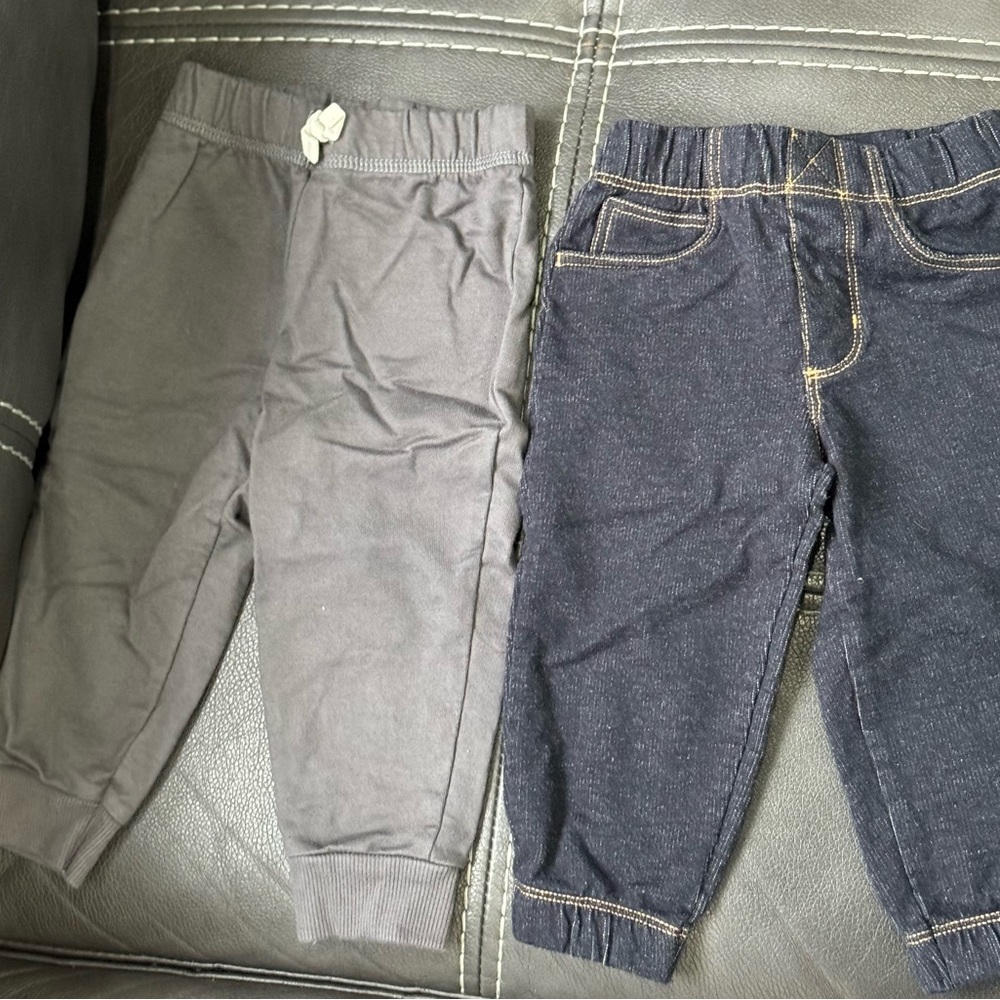 2 pair of pants Size 12 Months by Carter